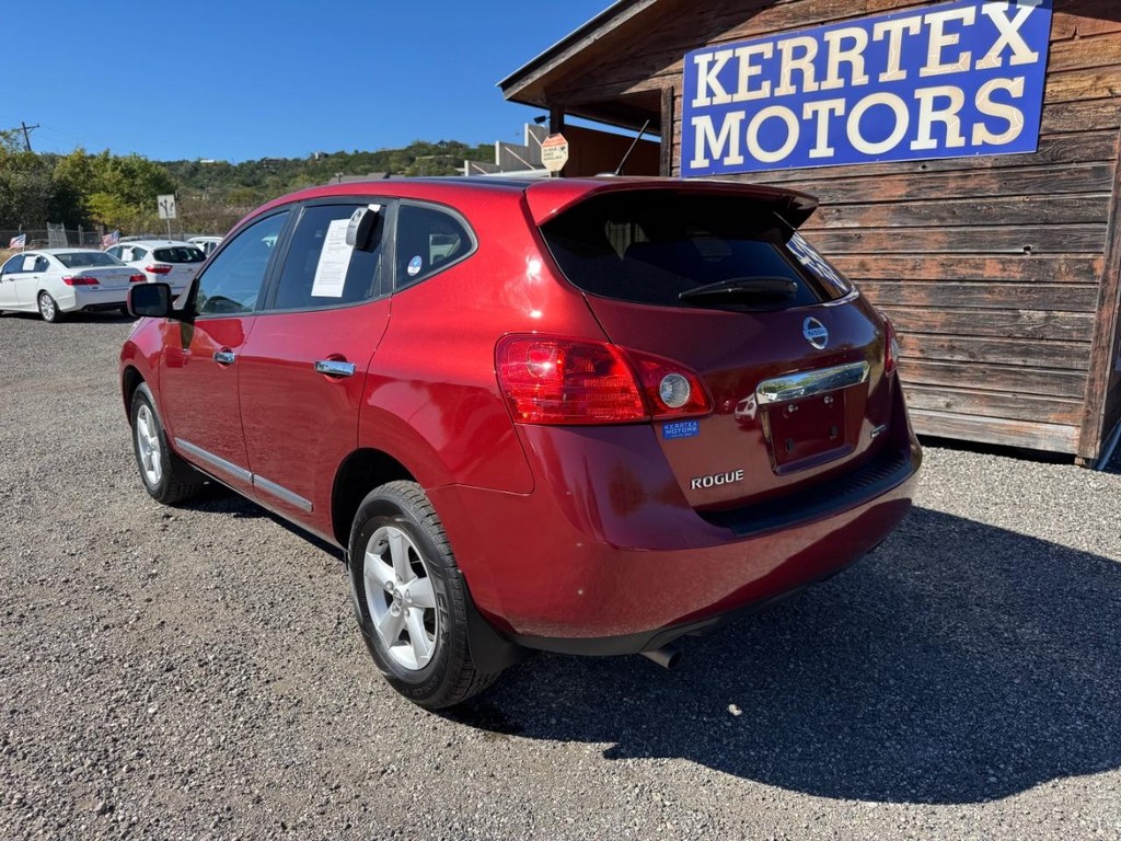 Nissan Rogue Vehicle Image 08