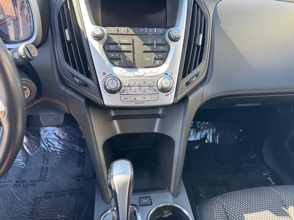 Chevrolet Equinox Vehicle Image 13