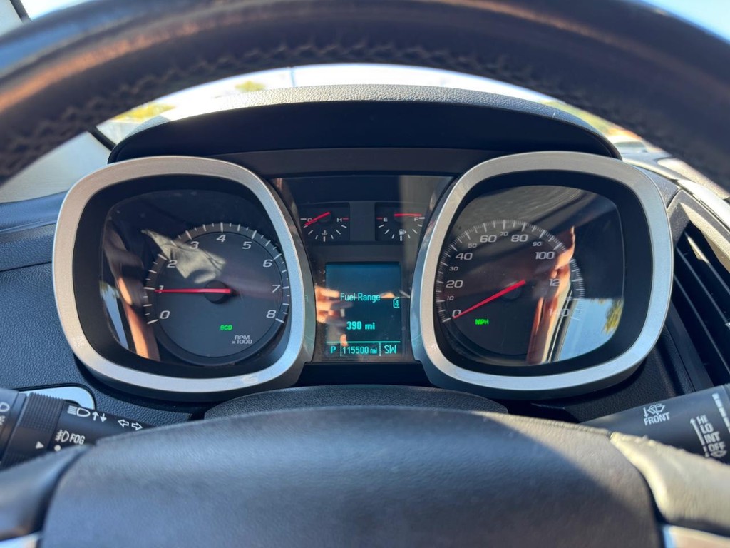 Chevrolet Equinox Vehicle Image 16