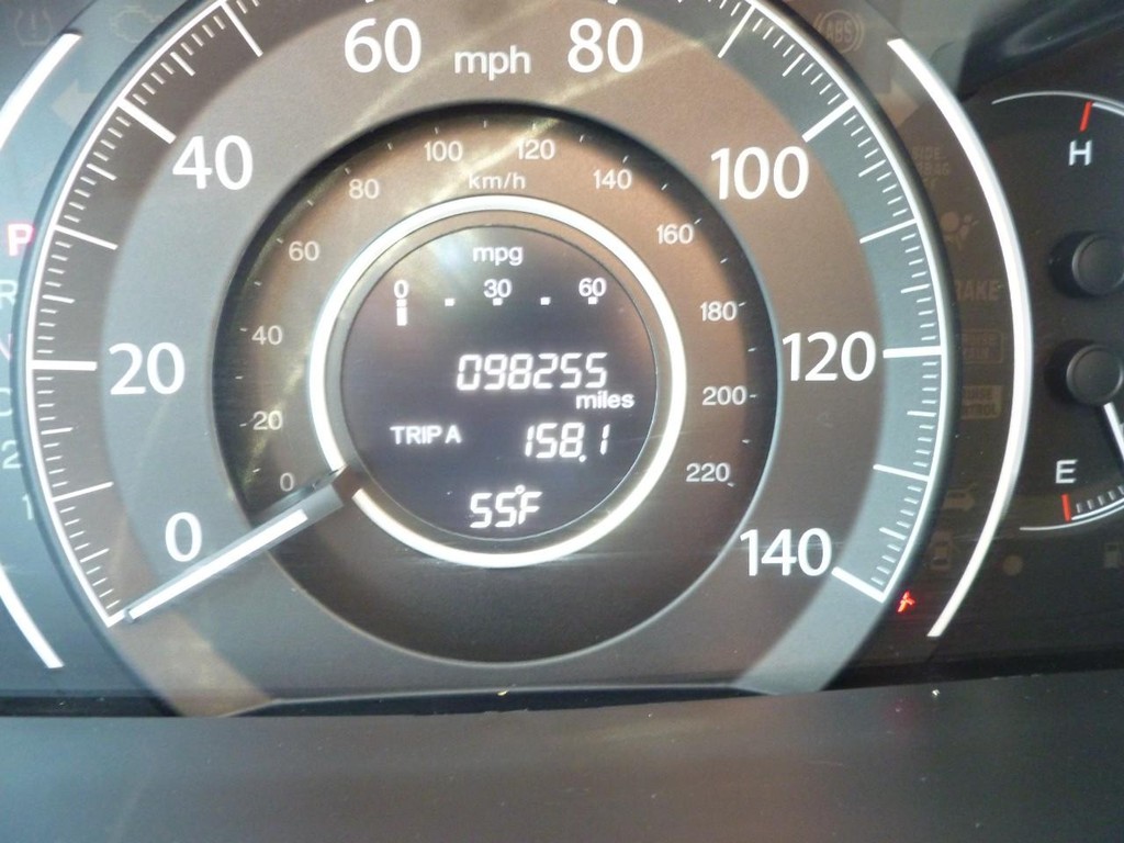 Honda CR-V Vehicle Full-screen Gallery Image 09