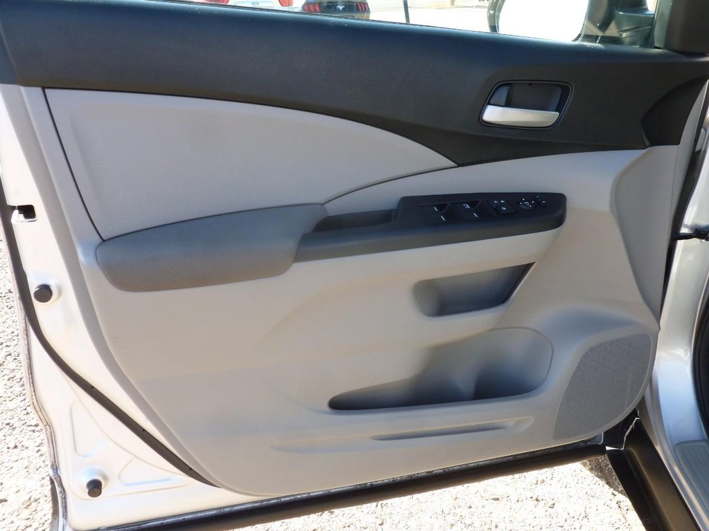 Honda CR-V Vehicle Full-screen Gallery Image 18