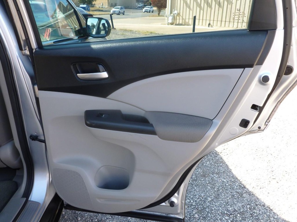 Honda CR-V Vehicle Full-screen Gallery Image 20