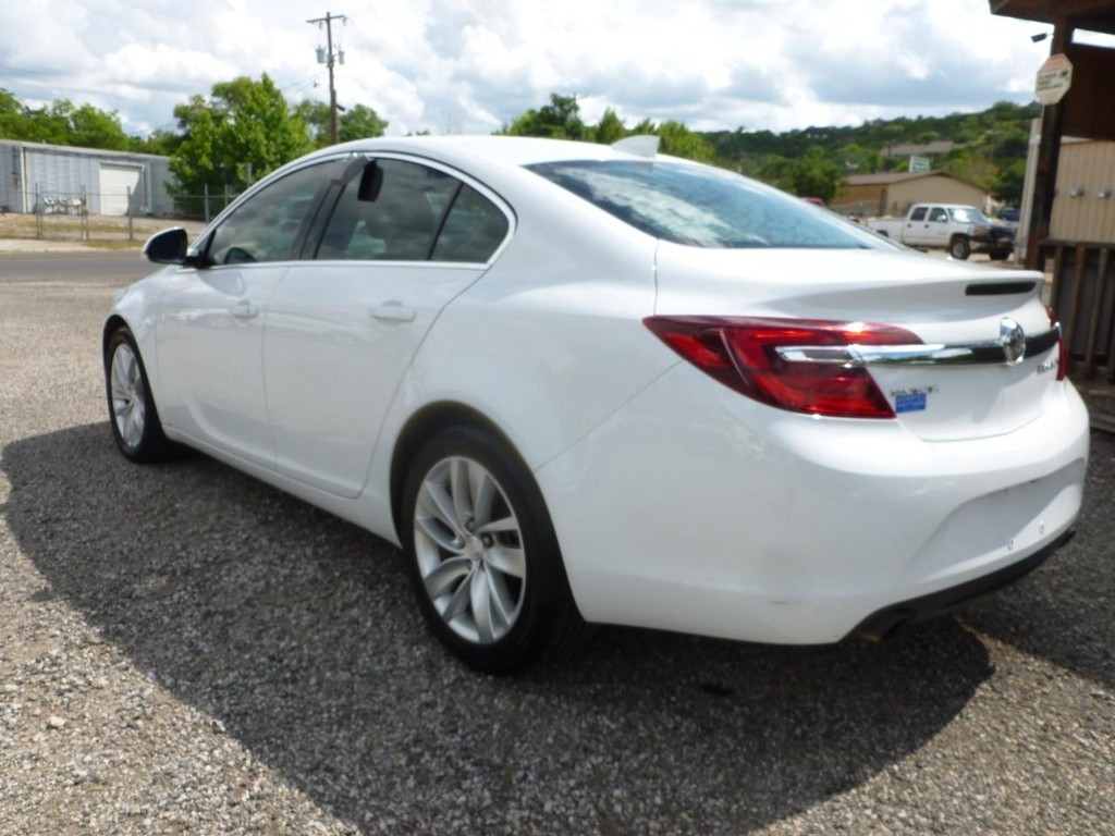 Buick Regal Vehicle Image 02