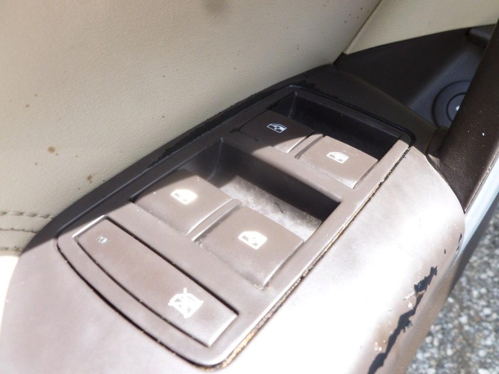 Buick Regal Vehicle Image 09