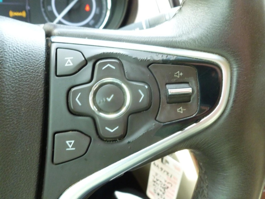 Buick Regal Vehicle Image 11