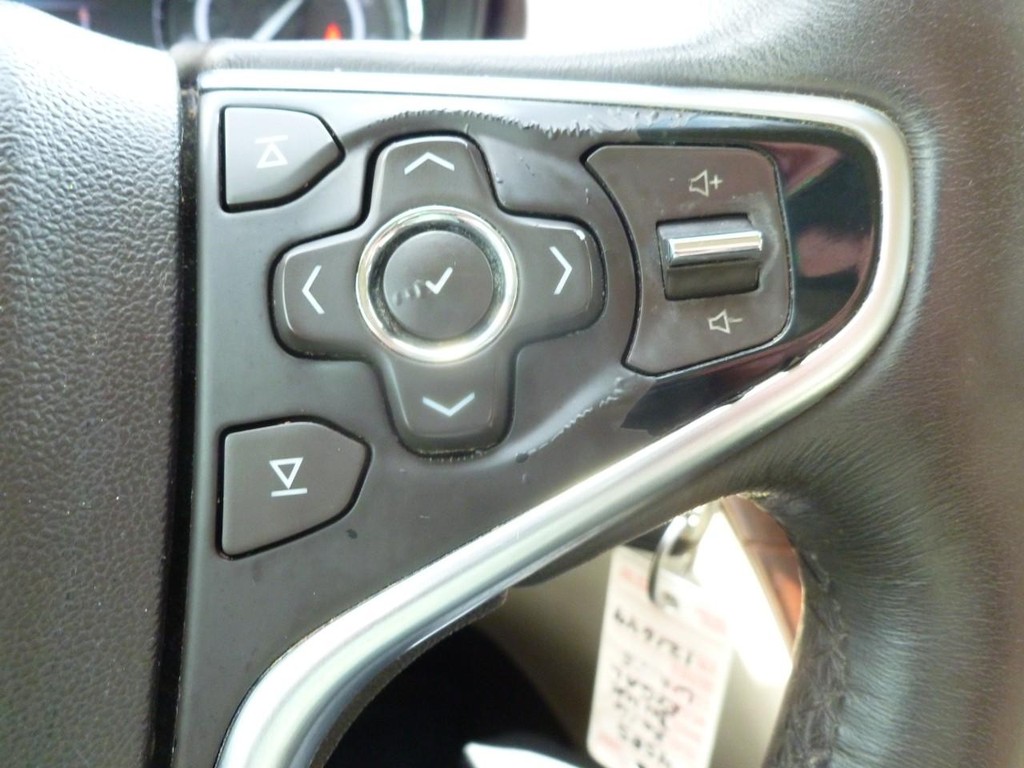 Buick Regal Vehicle Image 14