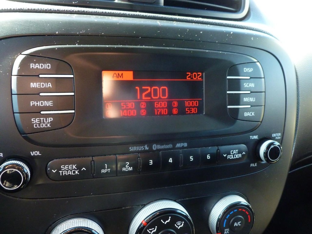 Kia Soul Vehicle Image 13