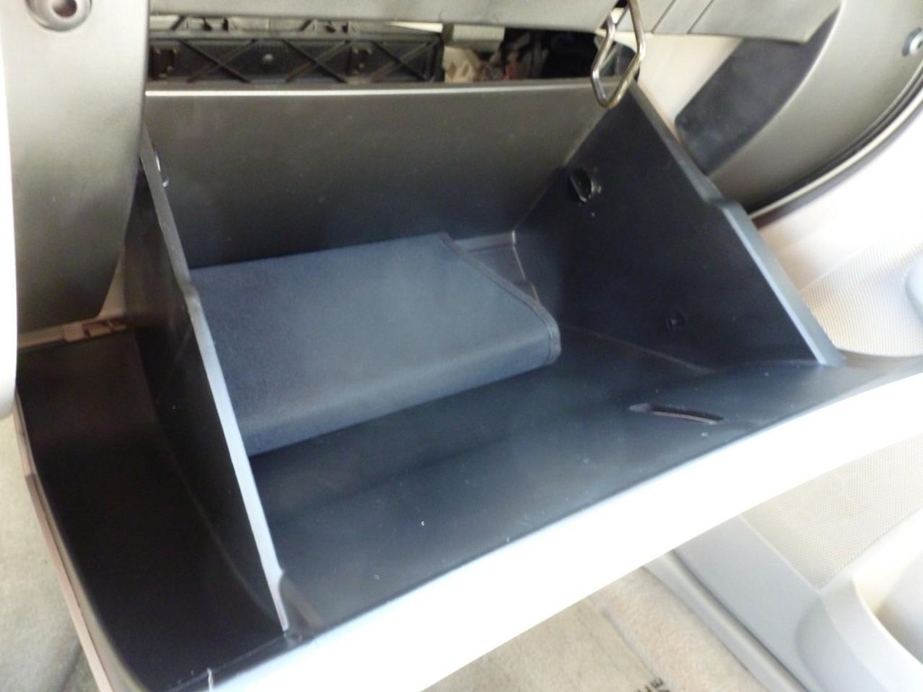 Buick Enclave Vehicle Full-screen Gallery Image 17