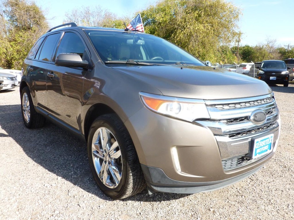 Ford Edge Vehicle Full-screen Gallery Image 04