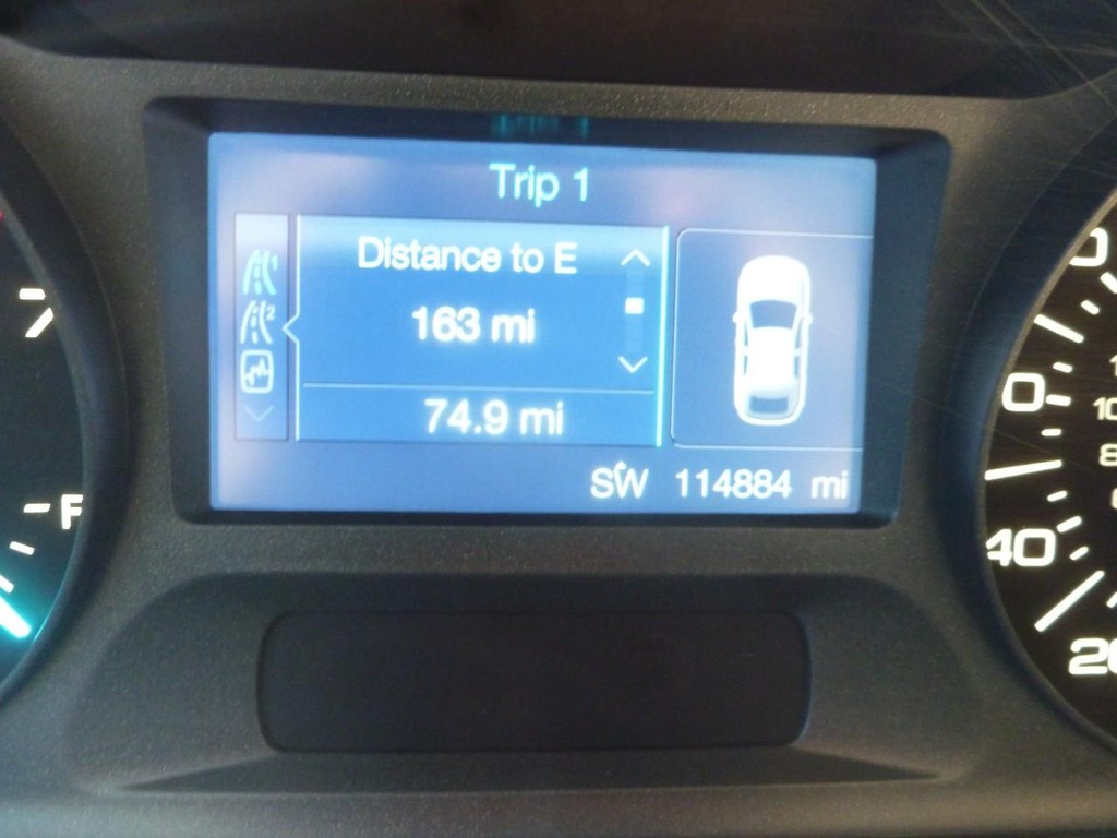 Ford Edge Vehicle Full-screen Gallery Image 09