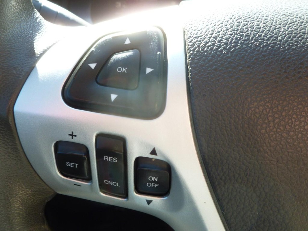 Ford Edge Vehicle Full-screen Gallery Image 10