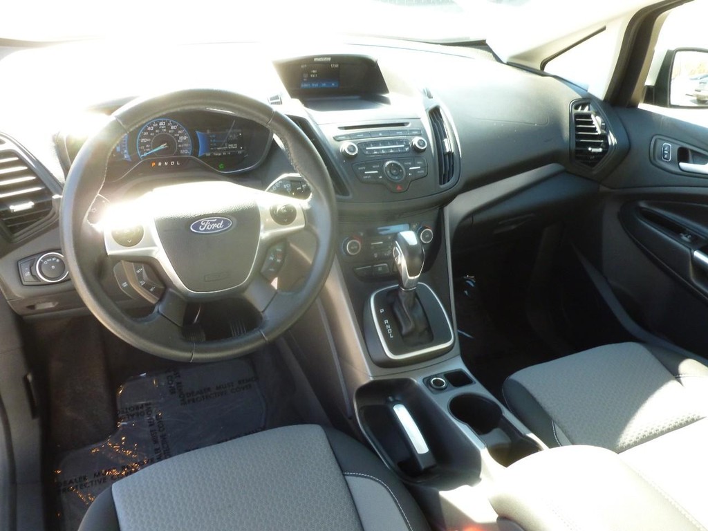 Ford C-Max Hybrid Vehicle Image 08