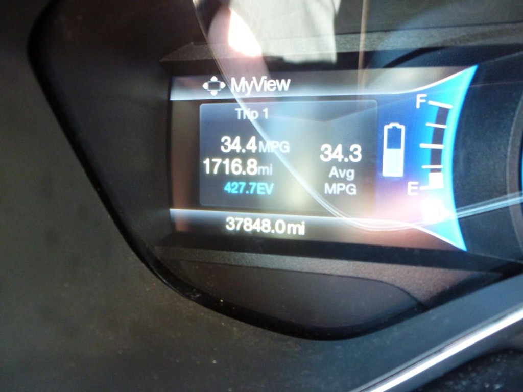 Ford C-Max Hybrid Vehicle Image 11