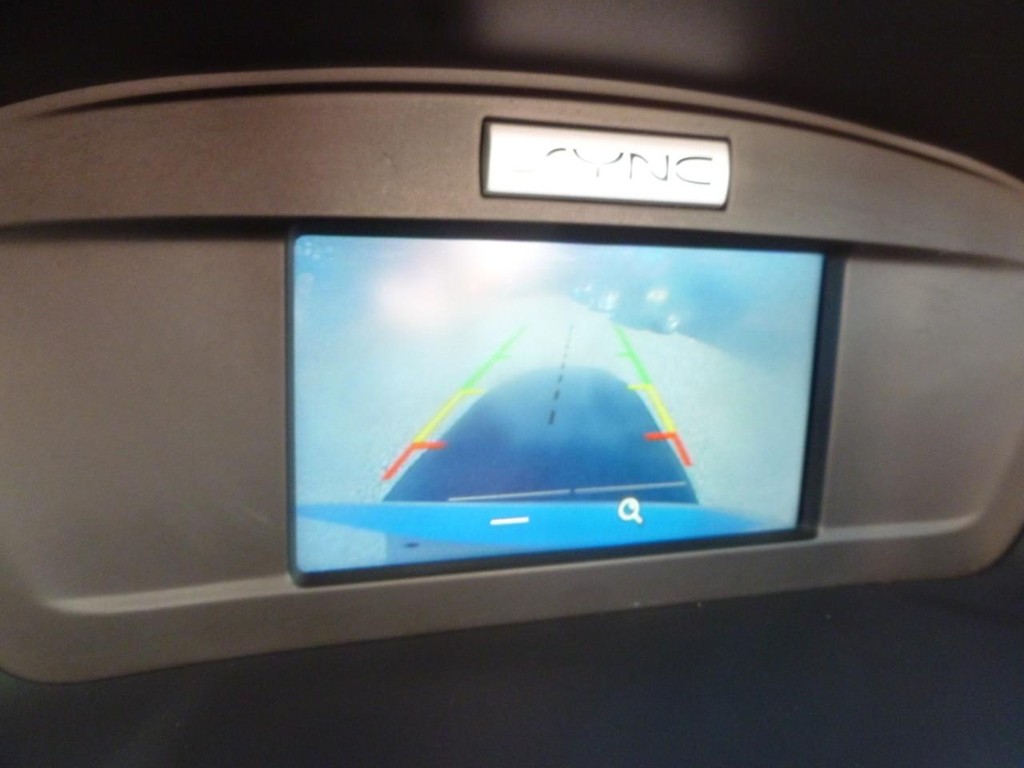 Ford C-Max Hybrid Vehicle Image 15