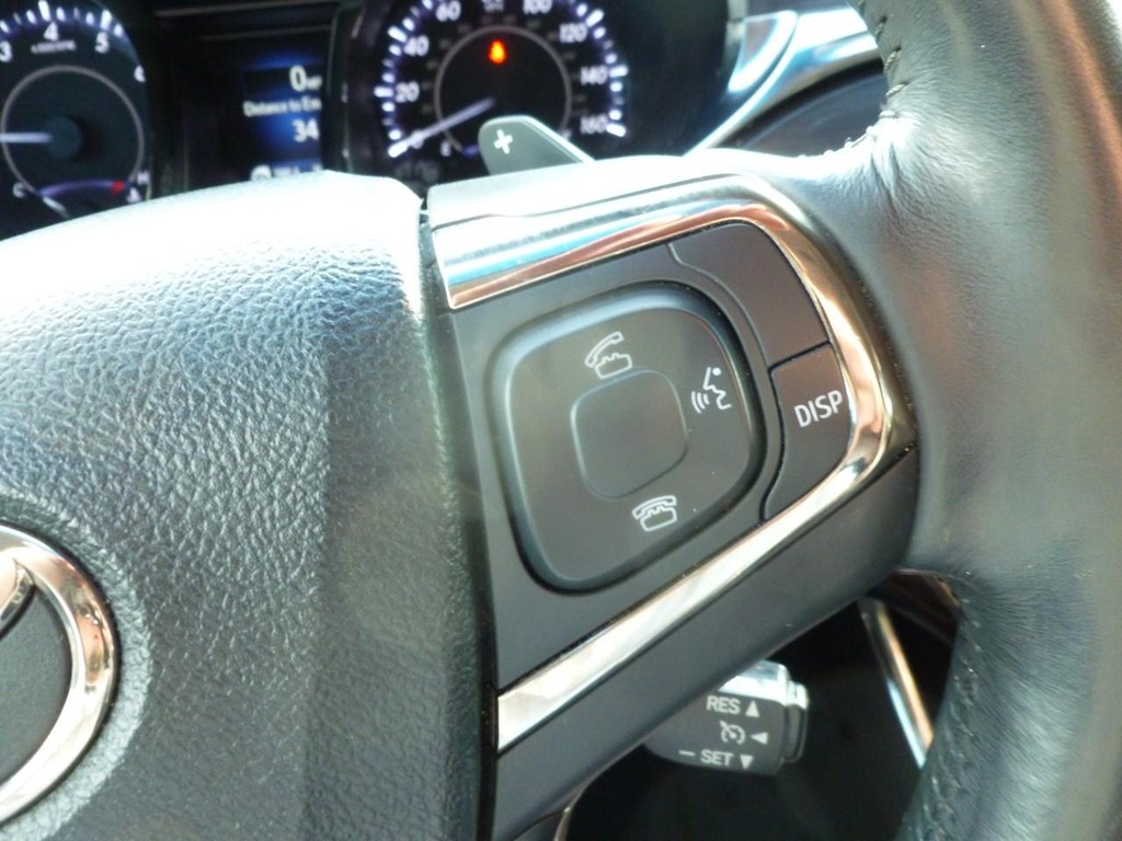 Toyota Avalon Vehicle Image 12