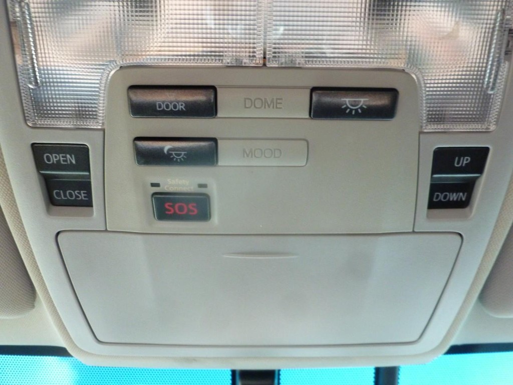 Toyota Avalon Vehicle Image 16