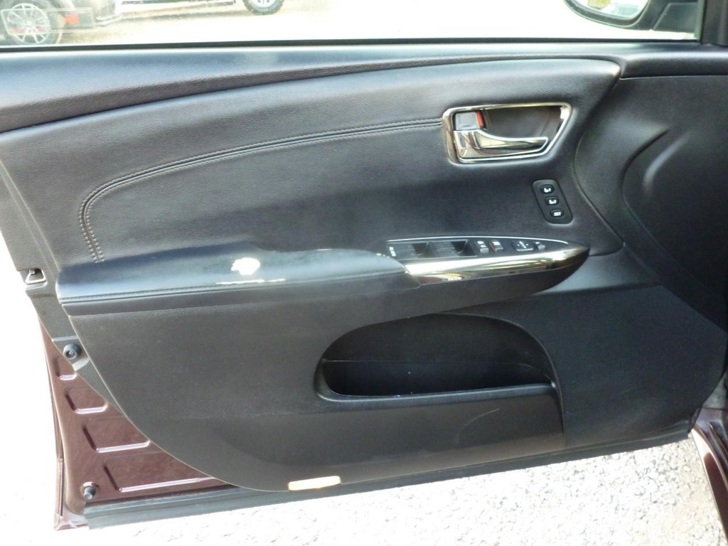 Toyota Avalon Vehicle Image 21