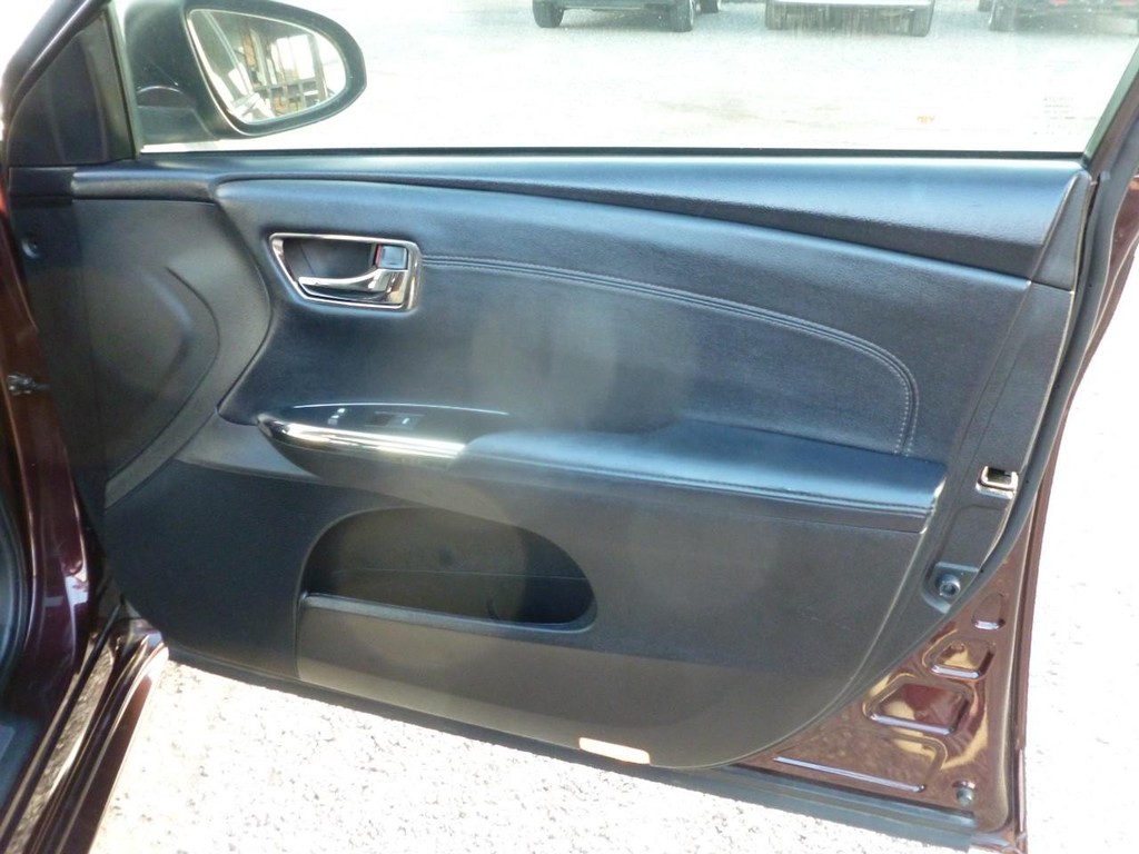 Toyota Avalon Vehicle Image 24