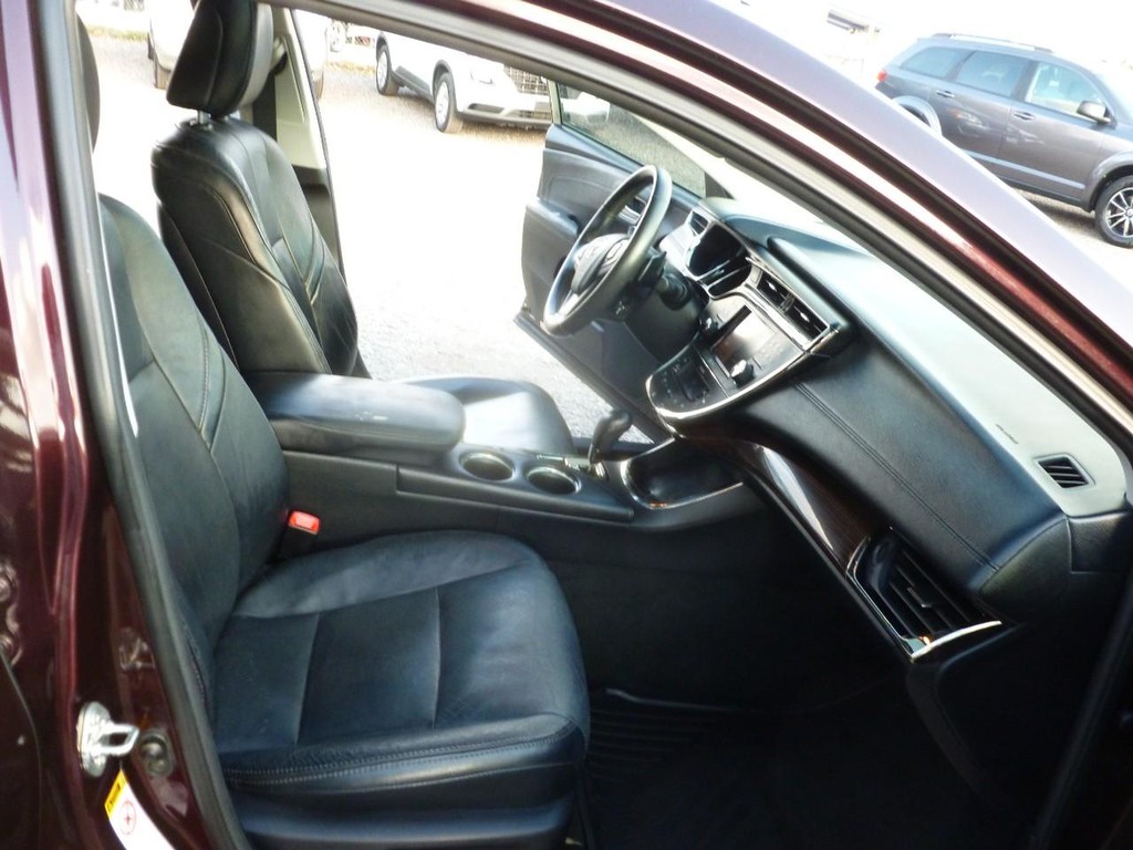 Toyota Avalon Vehicle Image 25