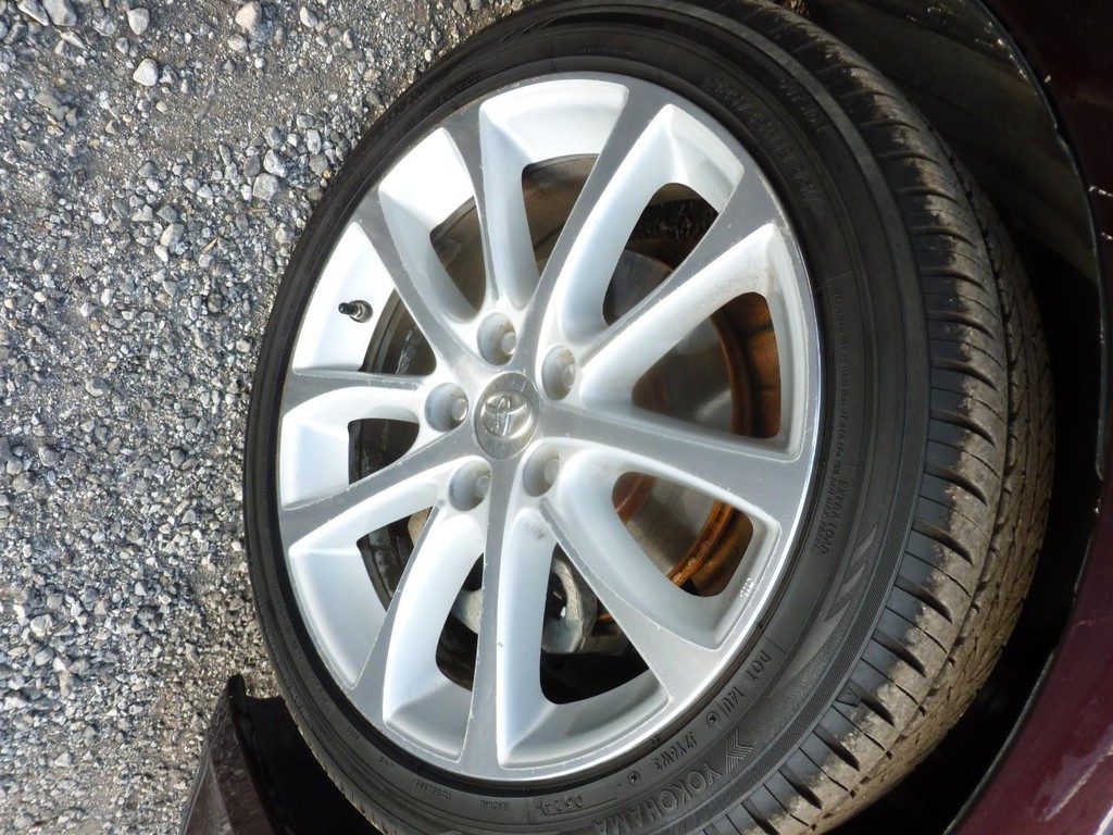 Toyota Avalon Vehicle Image 27