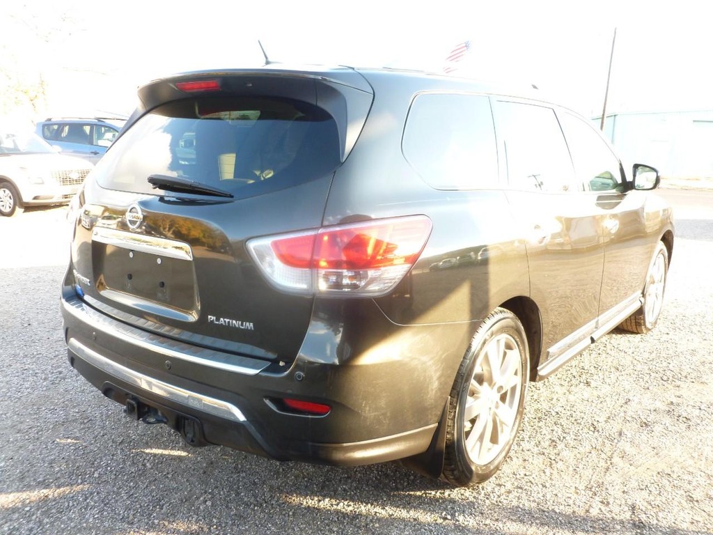 Nissan Pathfinder Vehicle Image 03