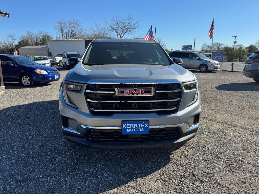 GMC Acadia Vehicle Full-screen Gallery Image 05