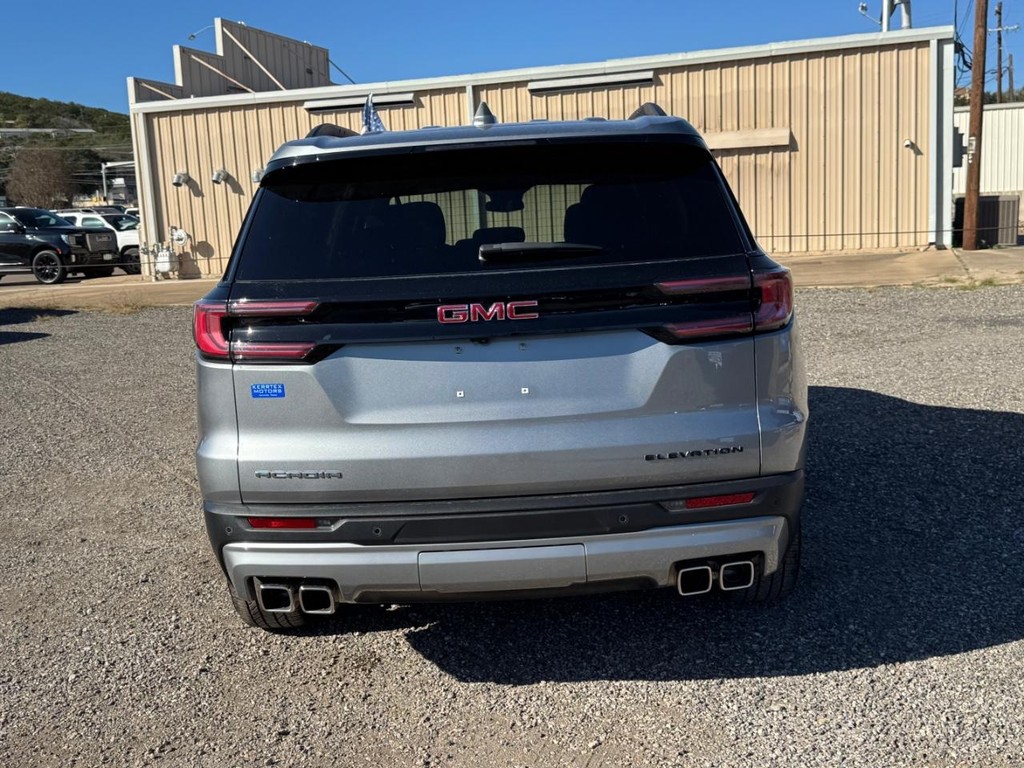 GMC Acadia Vehicle Full-screen Gallery Image 06