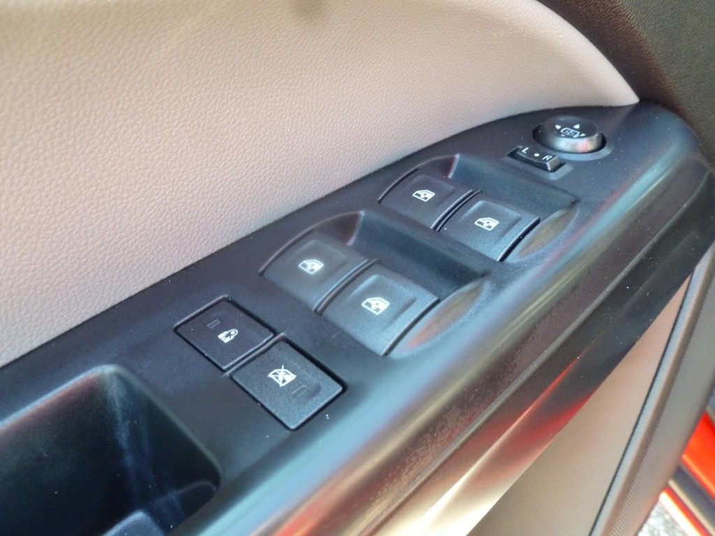 Chevrolet Colorado Vehicle Image 09