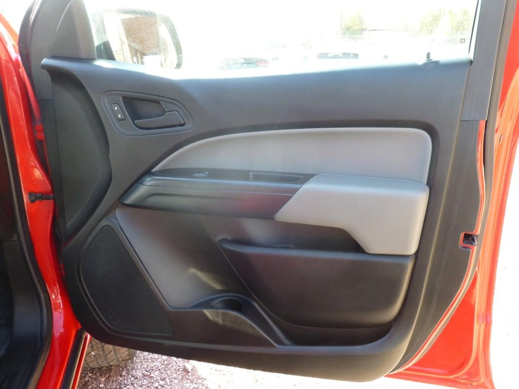 Chevrolet Colorado Vehicle Image 21
