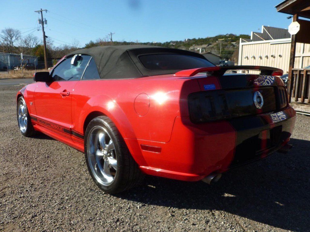 Ford Mustang Vehicle Image 02
