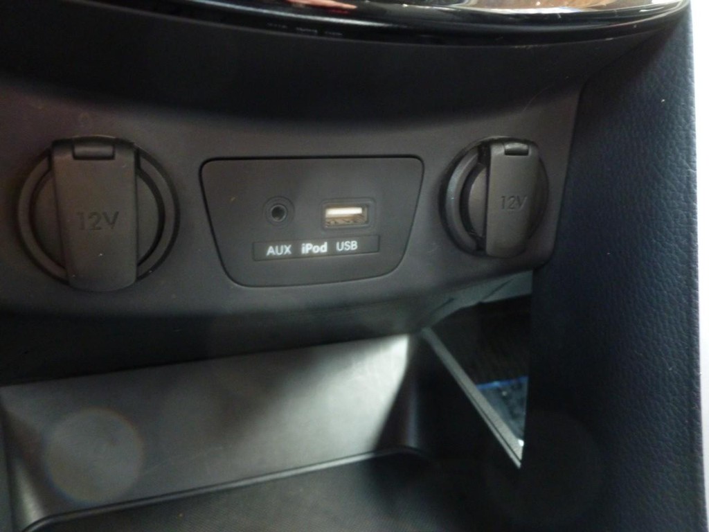 Hyundai Elantra GT Vehicle Image 16