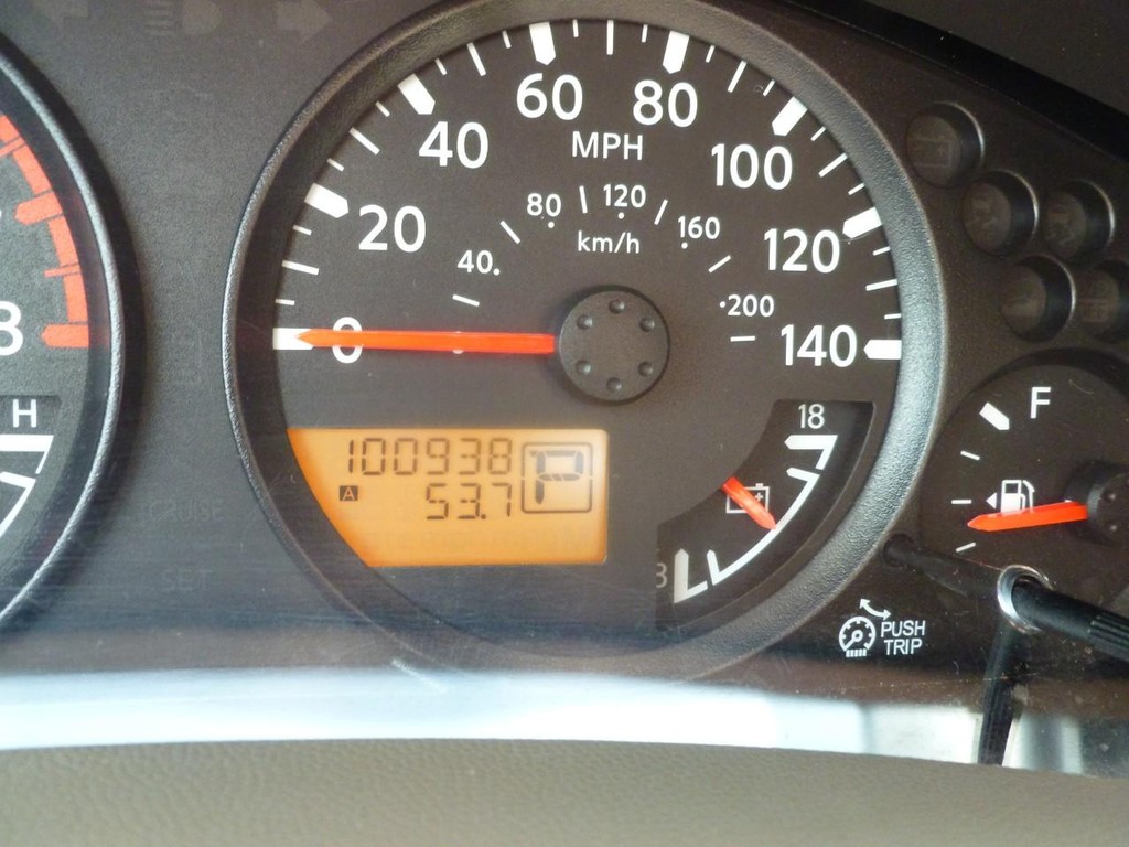 Nissan Frontier Vehicle Image 10