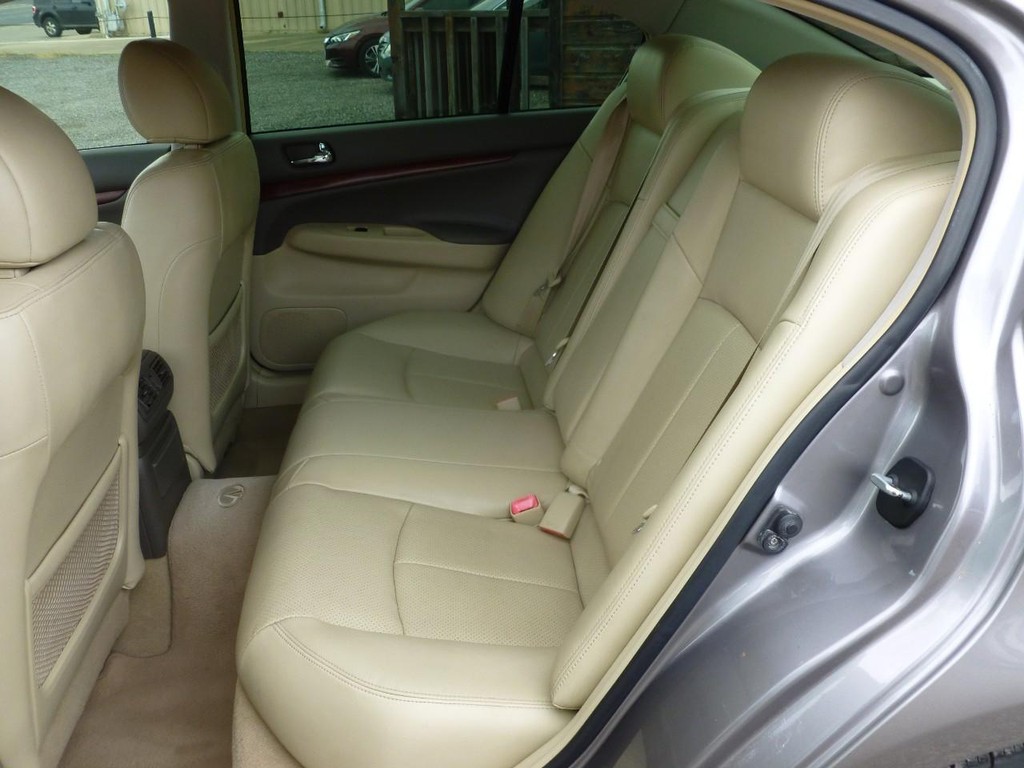 INFINITI G37 Sedan Vehicle Image 07