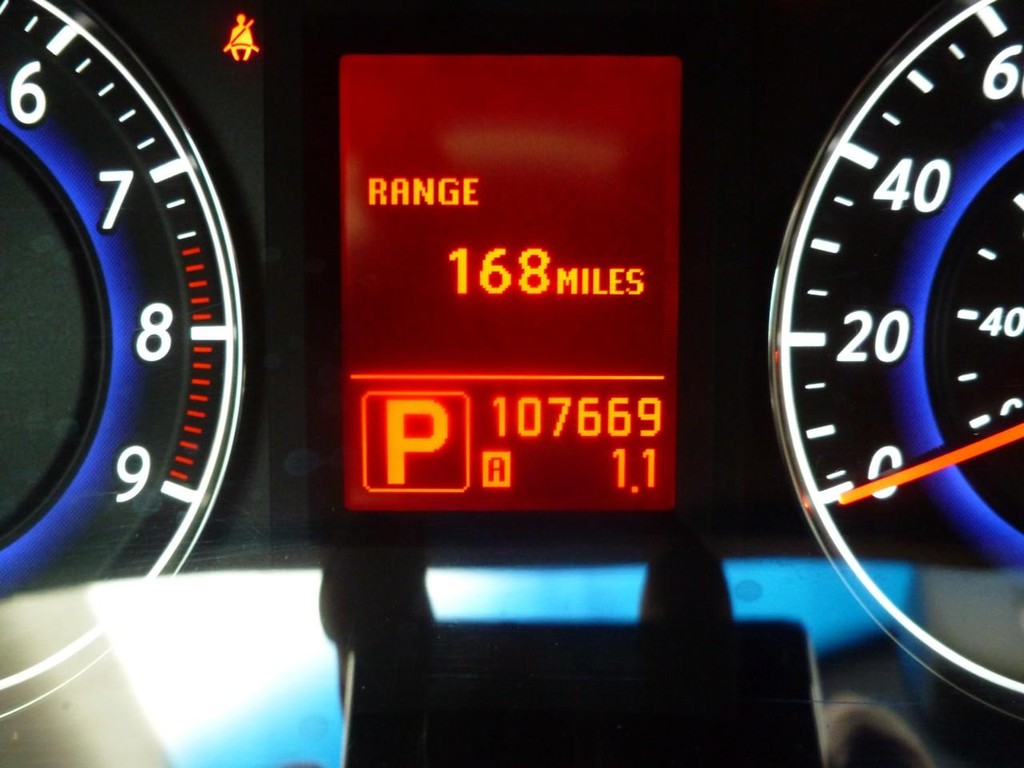 INFINITI G37 Sedan Vehicle Image 13