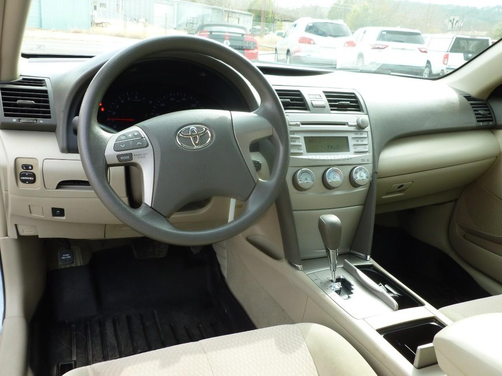 Toyota Camry Vehicle Image 08