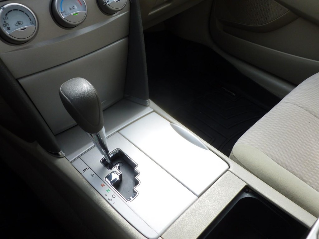 Toyota Camry Vehicle Image 14