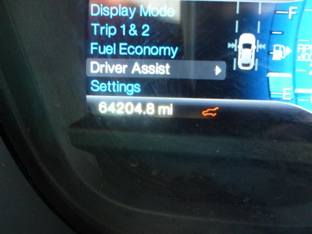 Ford Explorer Vehicle Image 13