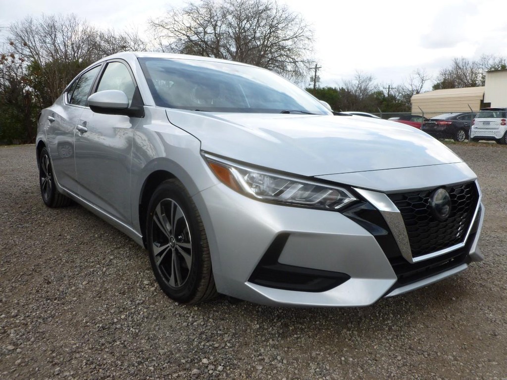 Nissan Sentra Vehicle Image 05