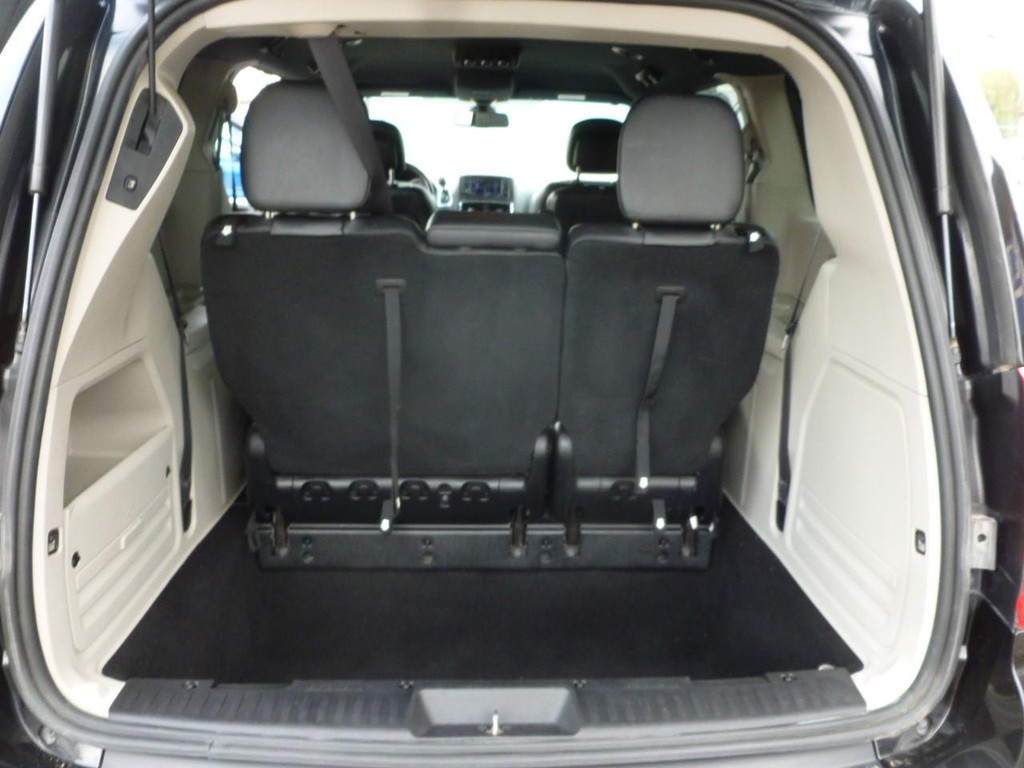 Dodge Grand Caravan Vehicle Image 25
