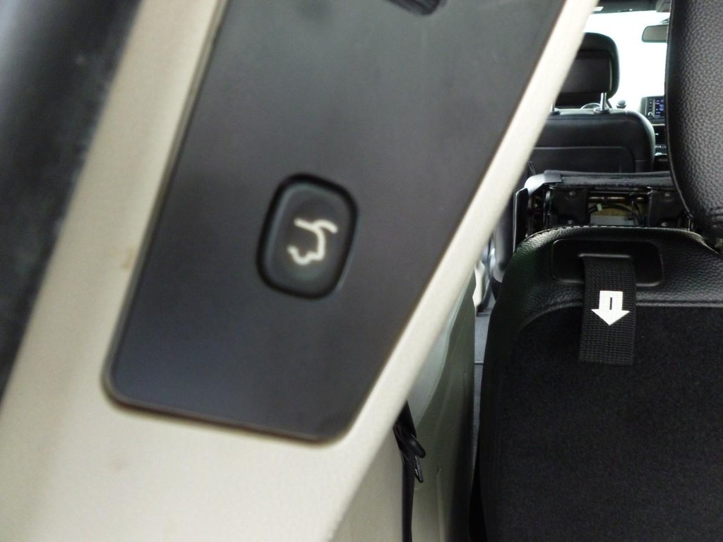 Dodge Grand Caravan Vehicle Image 26