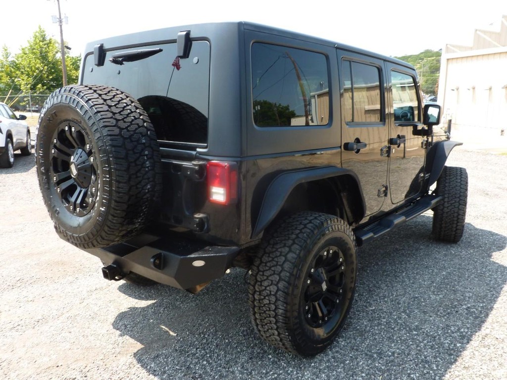 Jeep Wrangler Unlimited Vehicle Image 03