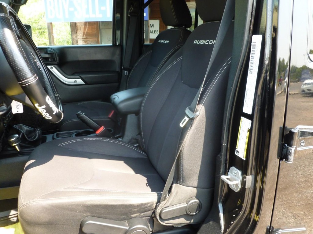 Jeep Wrangler Unlimited Vehicle Image 06