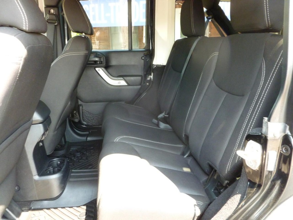 Jeep Wrangler Unlimited Vehicle Image 07
