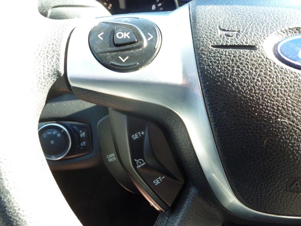 Ford Escape Vehicle Image 10