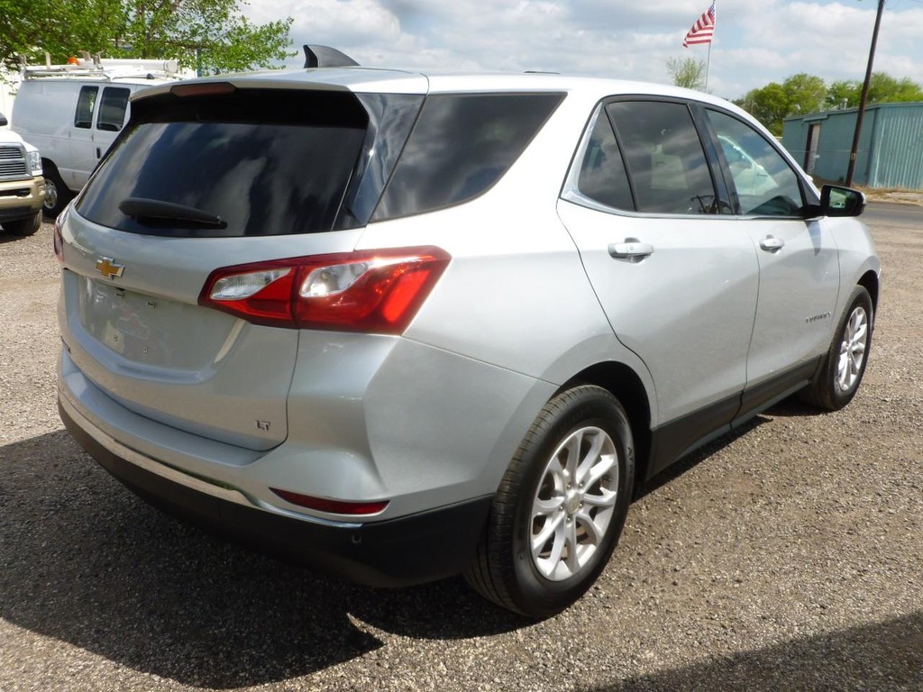 Chevrolet Equinox Vehicle Image 03