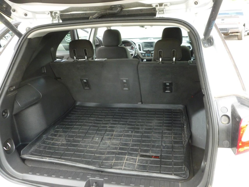 Chevrolet Equinox Vehicle Image 23