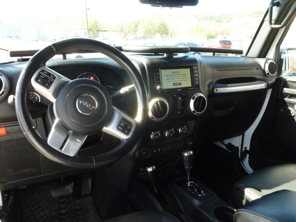 Jeep Wrangler Unlimited Vehicle Image 08