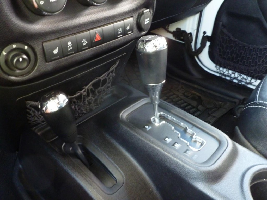 Jeep Wrangler Unlimited Vehicle Image 14