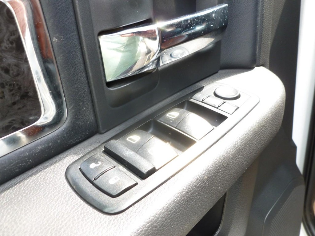 Ram 2500 Vehicle Image 09