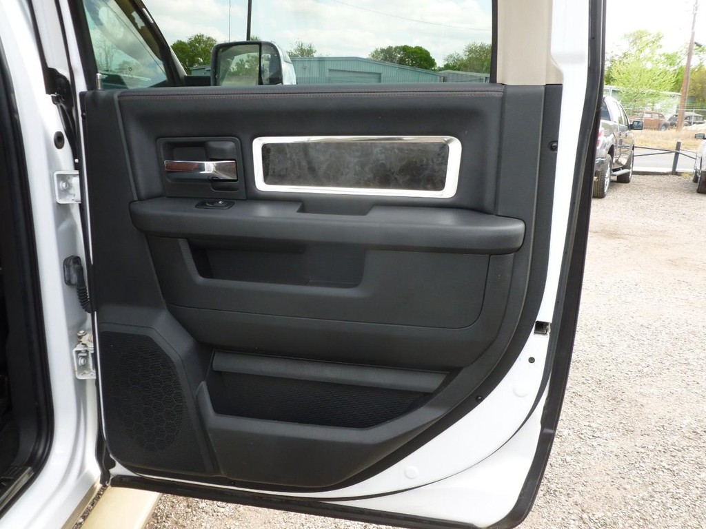 Ram 2500 Vehicle Image 21